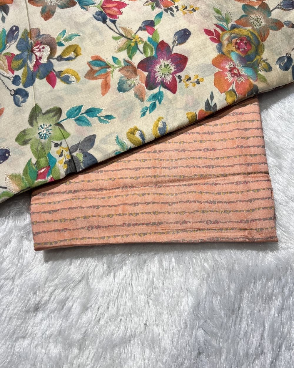 Printed Muslin Unstitched Multicolour Top (3.00 mtr) & Peach Bottom (2.40 mtr) Set 42 Inches Width