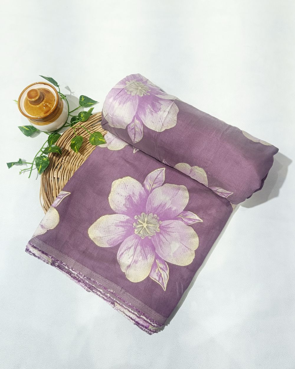 Printed Muslin (Foil) Light lavender Colour 42 Inches Width