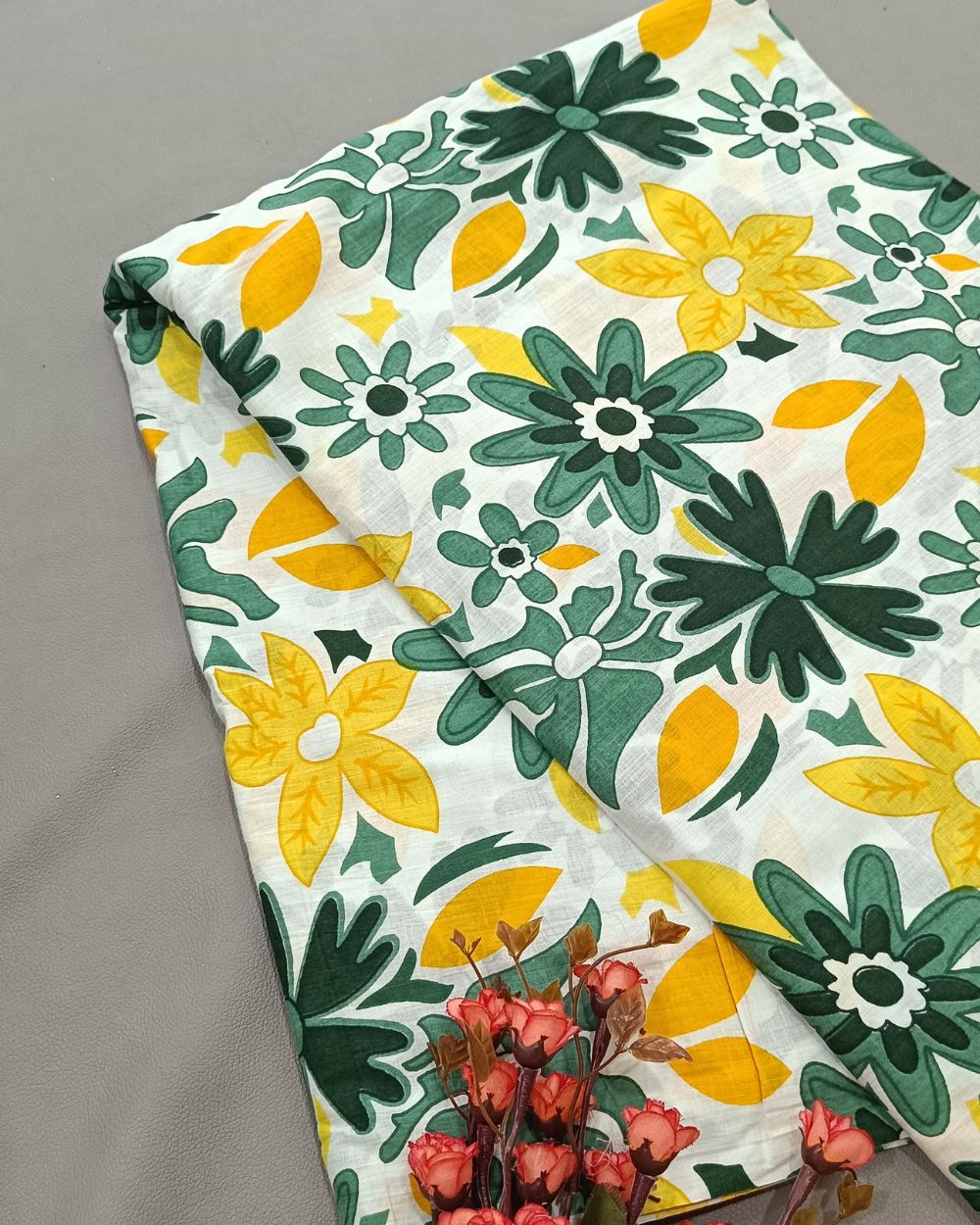 Printed Cambric Cotton White 42 Inches Width