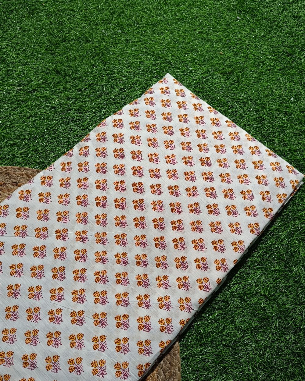 Hand Block Printed Cotton Jaipuri White Colour 44 Inches Width