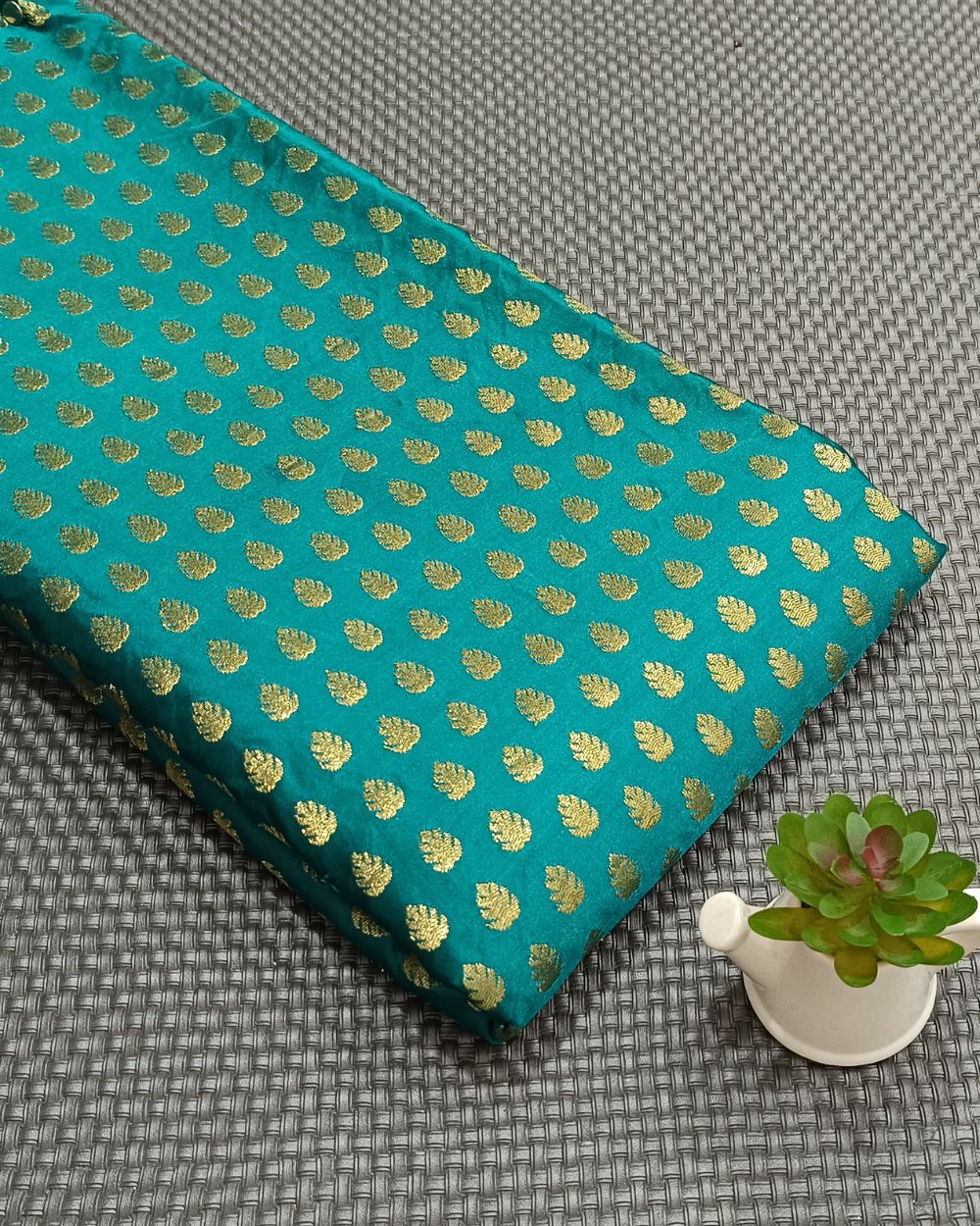 Banarasi Peacock Green Colour 42 Inches Width