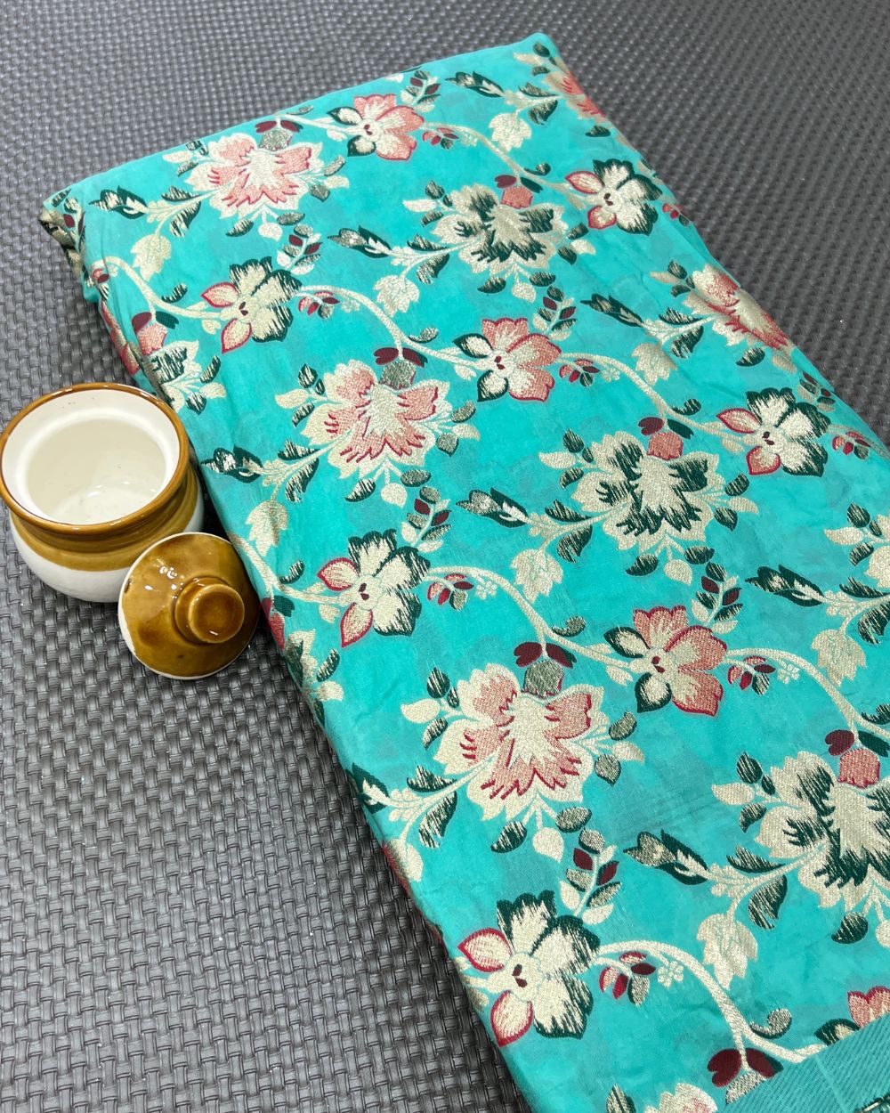 Jacquard Brocade Turquoise Colour 45 Inches Width