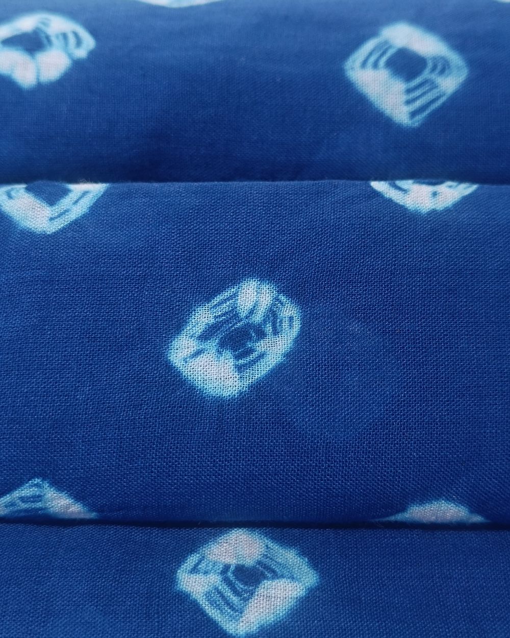 Pure Soft Cotton Bandhani Print Blue Colour 44 Inches Width