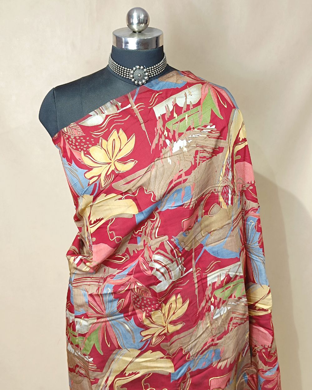 Printed Muslin (Foil) Maroon Colour 44 Inches Width