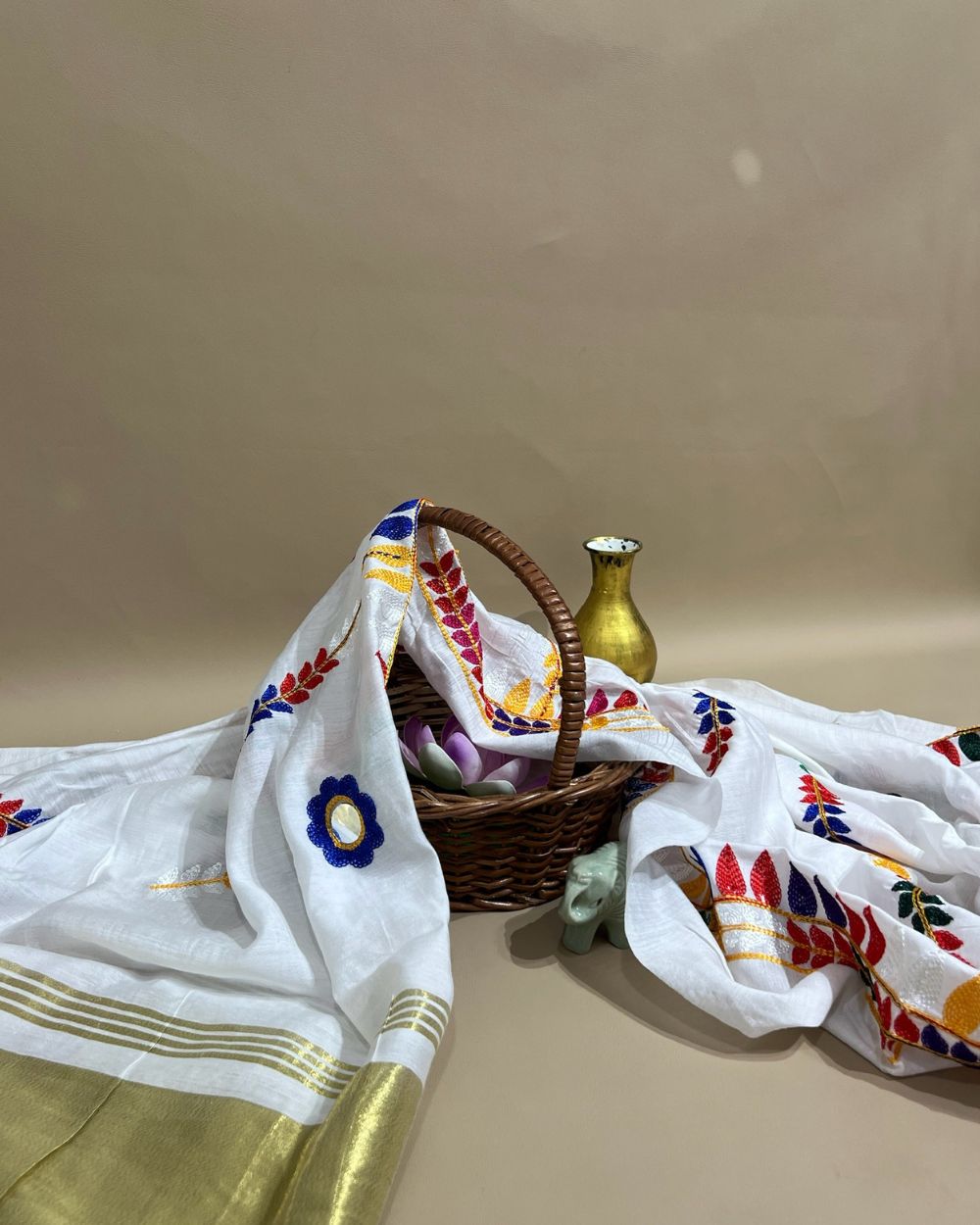 Abla Work Lagdi Patta Dupatta Art Silk White Colour 40 Inches Width