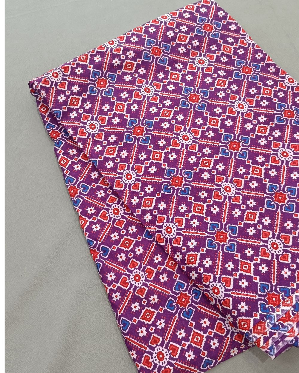 Printed Cambric Cotton Dark Purple Colour 42 Inches Width