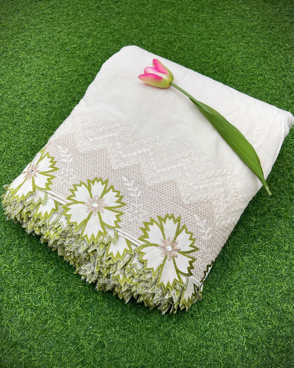 Kora Cotton with Cut Work Border Mehandi Green Colour 42 Inches Width