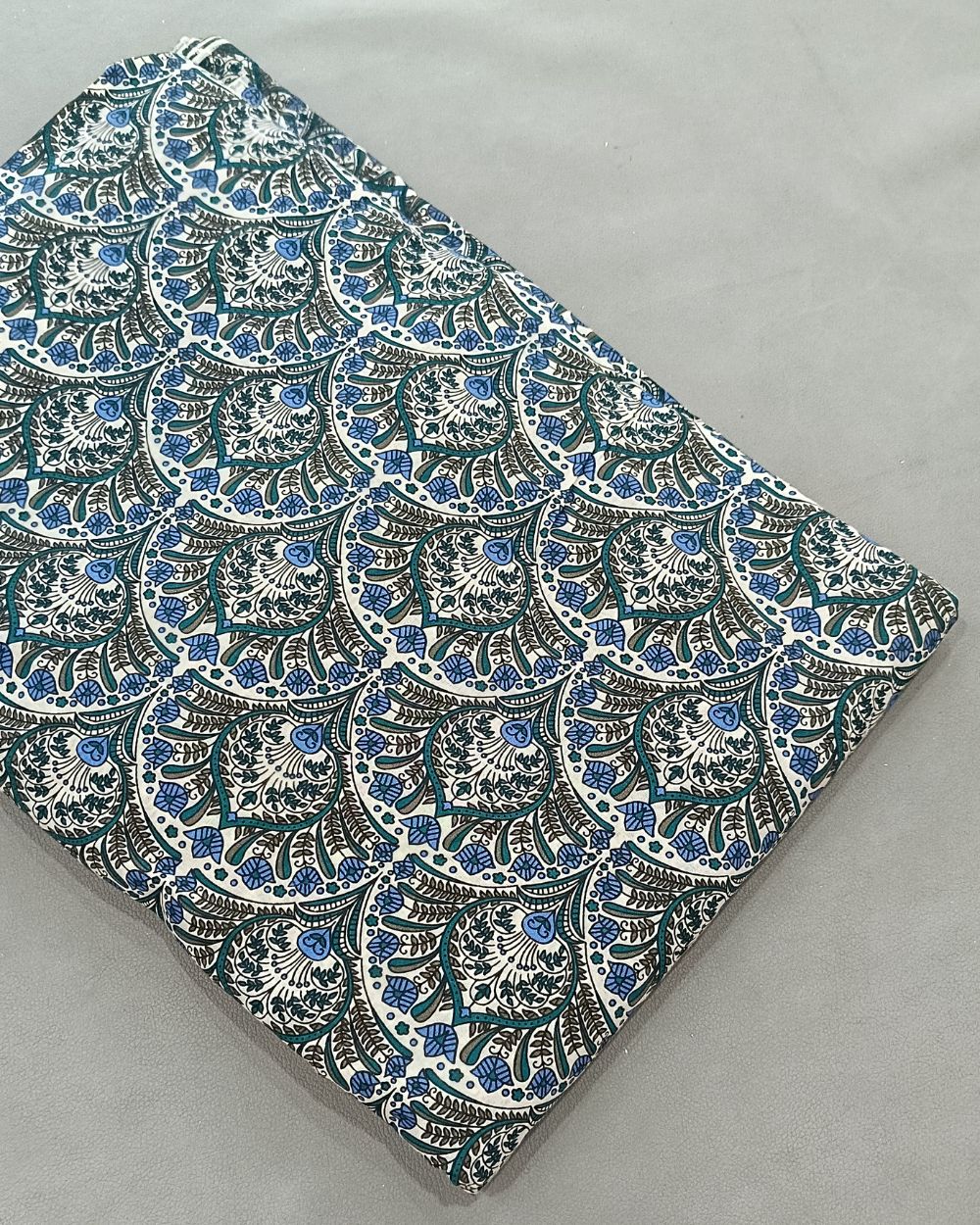 Printed Cambric Cotton White 42 Inches Width