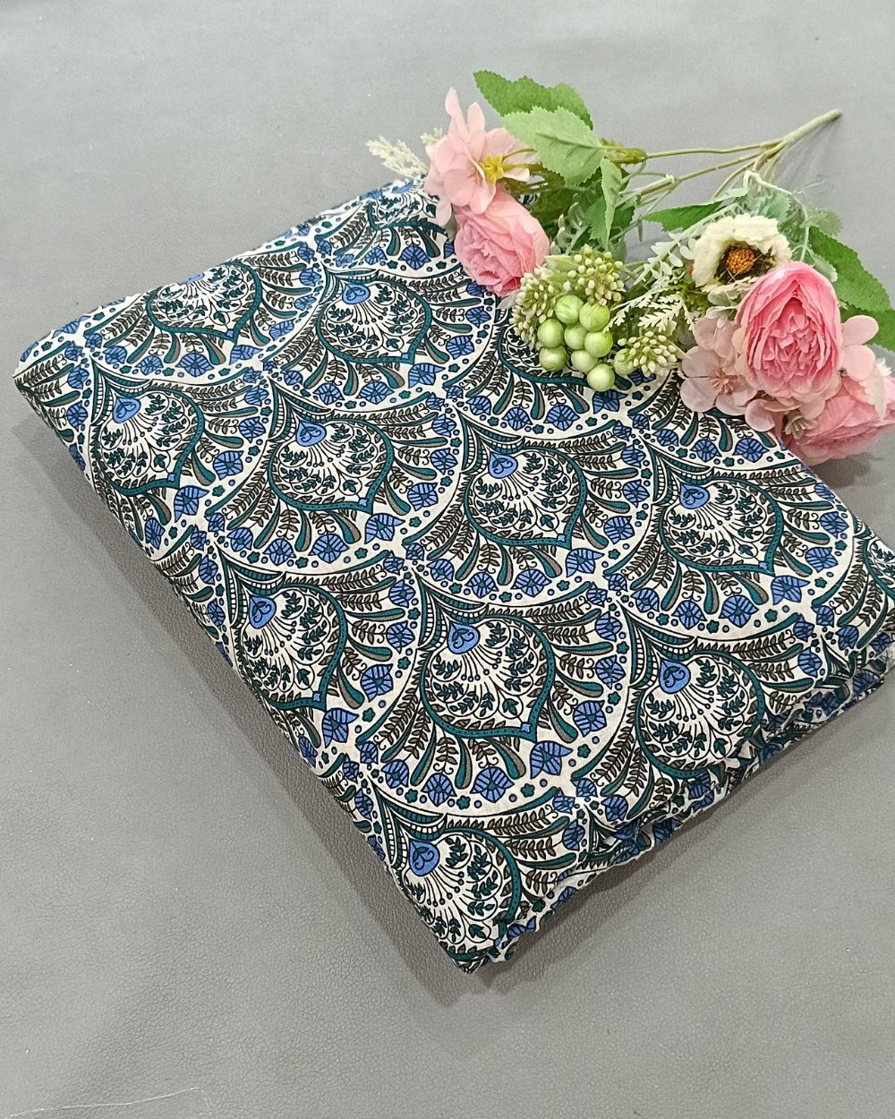 Printed Cambric Cotton White 42 Inches Width