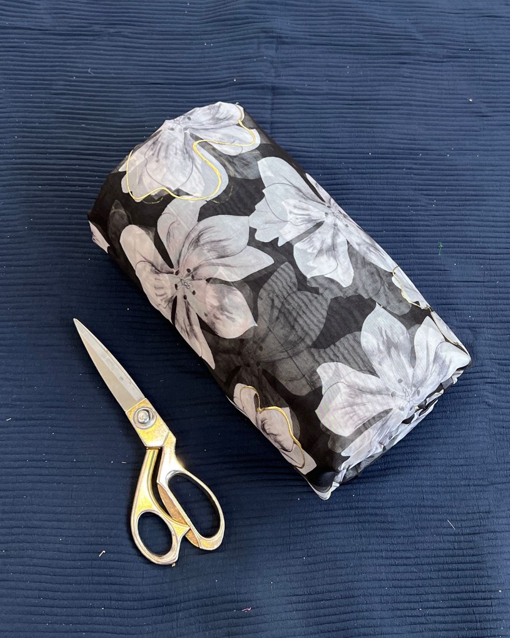 Premium Printed Organza Foil Black Colour 43 Inches Width