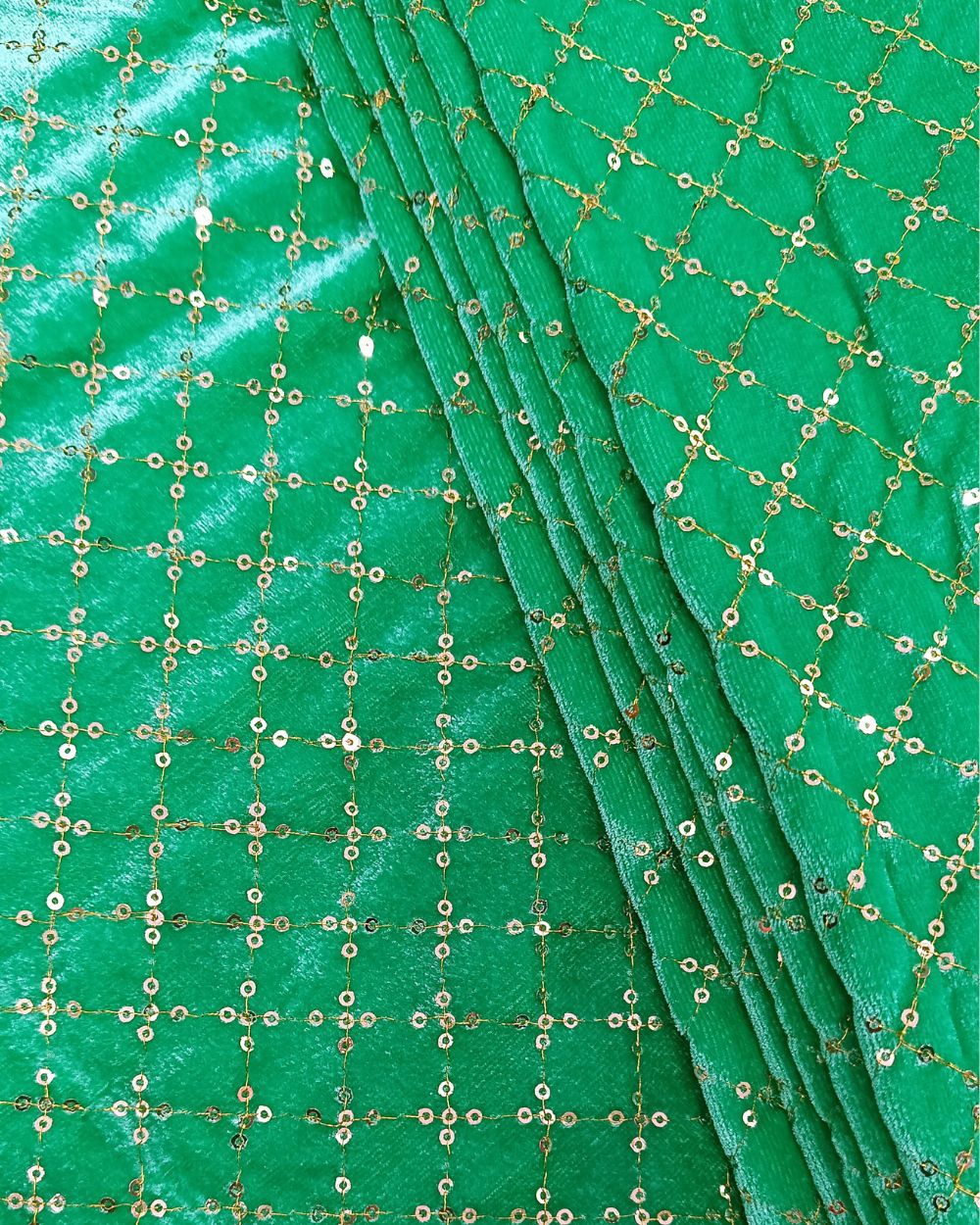 Velvet Work Pista Colour 43 Inches Width