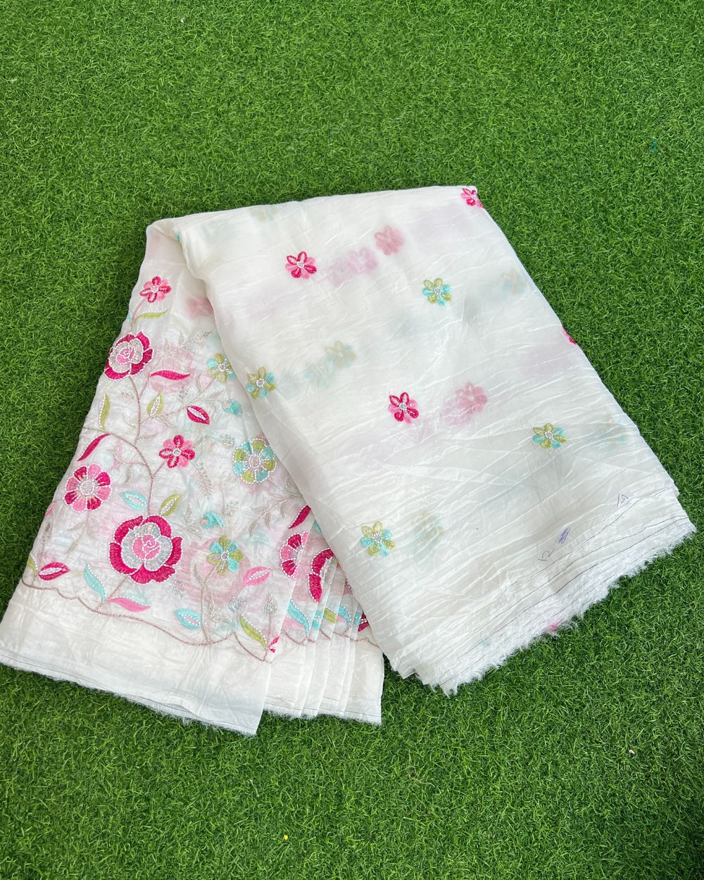 Gold Crush Work Milky White Colour 45 Inches Width