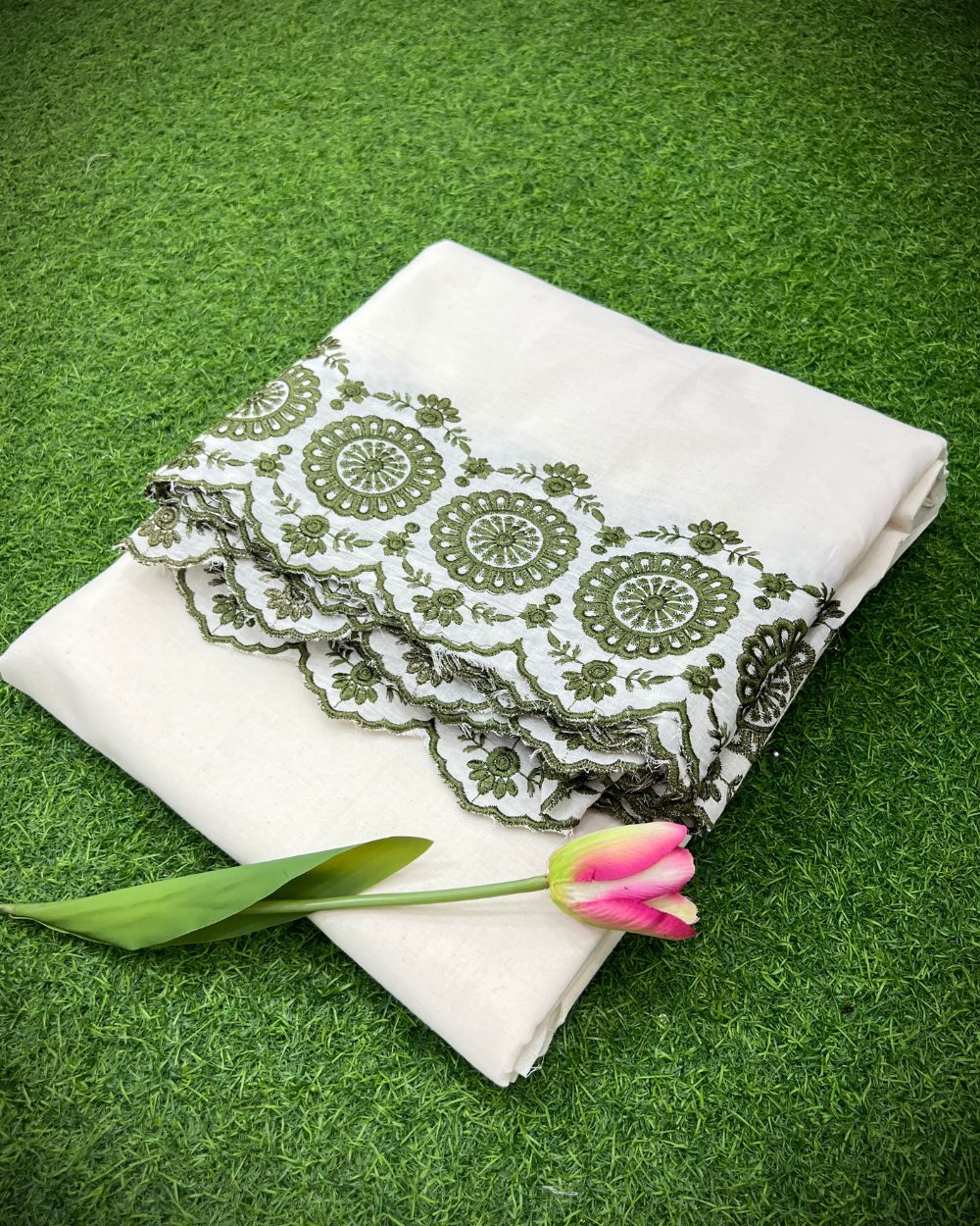 Kora Cotton with Cut Work Border Mehandi Green Colour 42 Inches Width