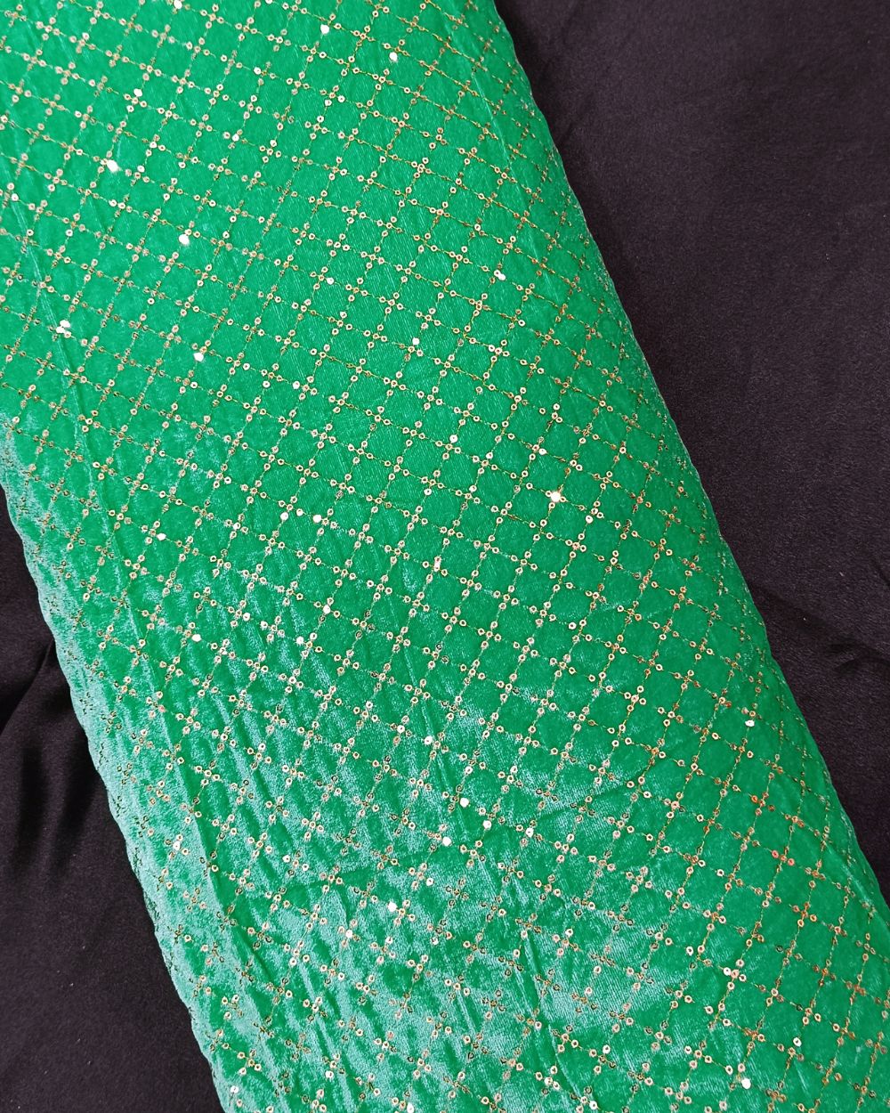 Velvet Work Pista Colour 43 Inches Width