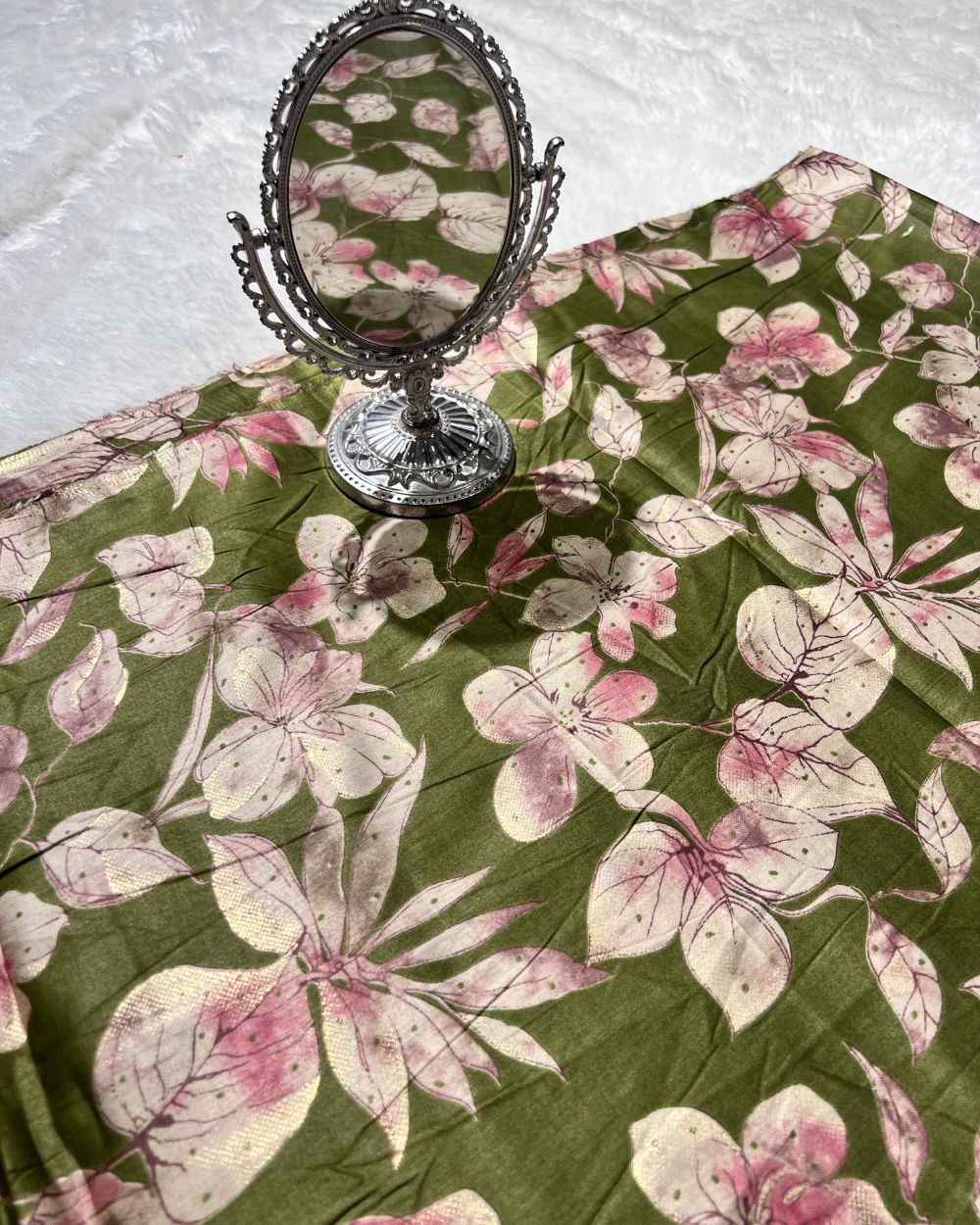 Printed Glaze Cotton Mehandi Green Colour 42 Inches Width