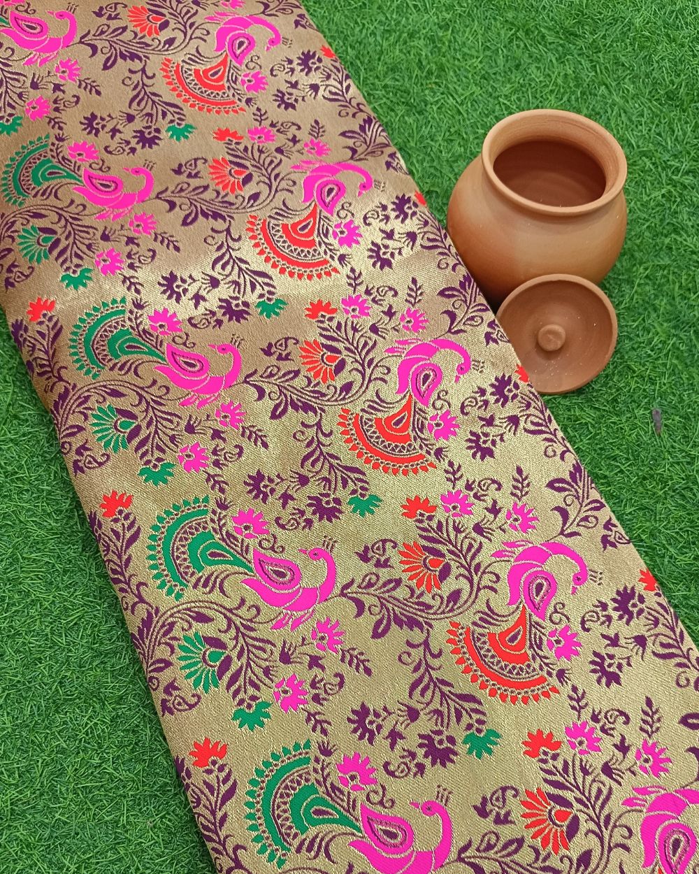 Jacquard Brocade Paithani Multicolor 44 Inches Width