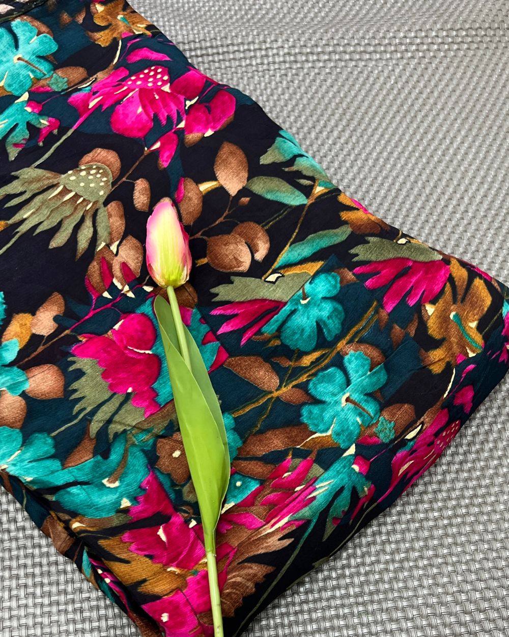 Printed Chinnon Black Colour 42 Inches Width