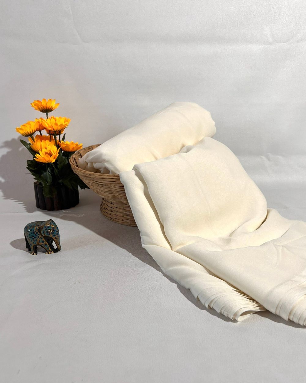 Plain Star Georgette Off White Colour 44 Inches Width