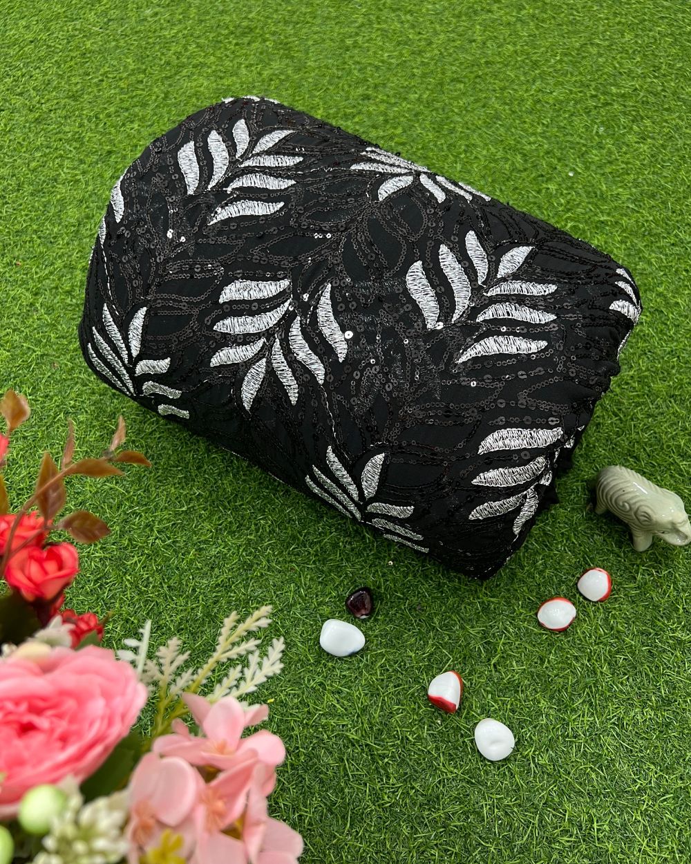 Georgette Work Black Colour 44 Inches Width