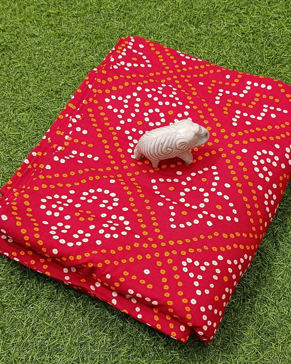 Rayon Bandhani Print Red Colour 42 Inches Width
