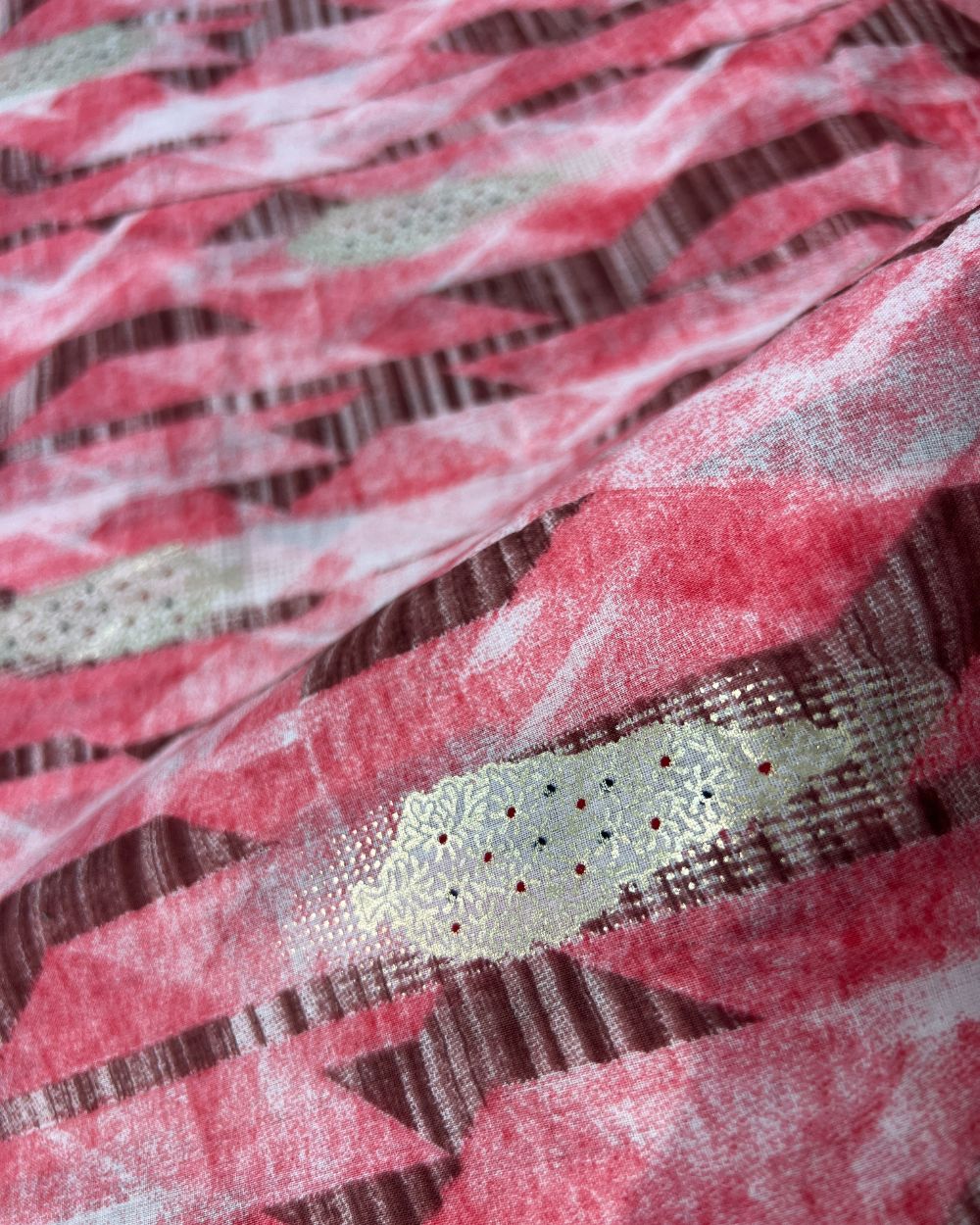 Mal Cotton with Foil Print Pink Colour 42 Inches Width