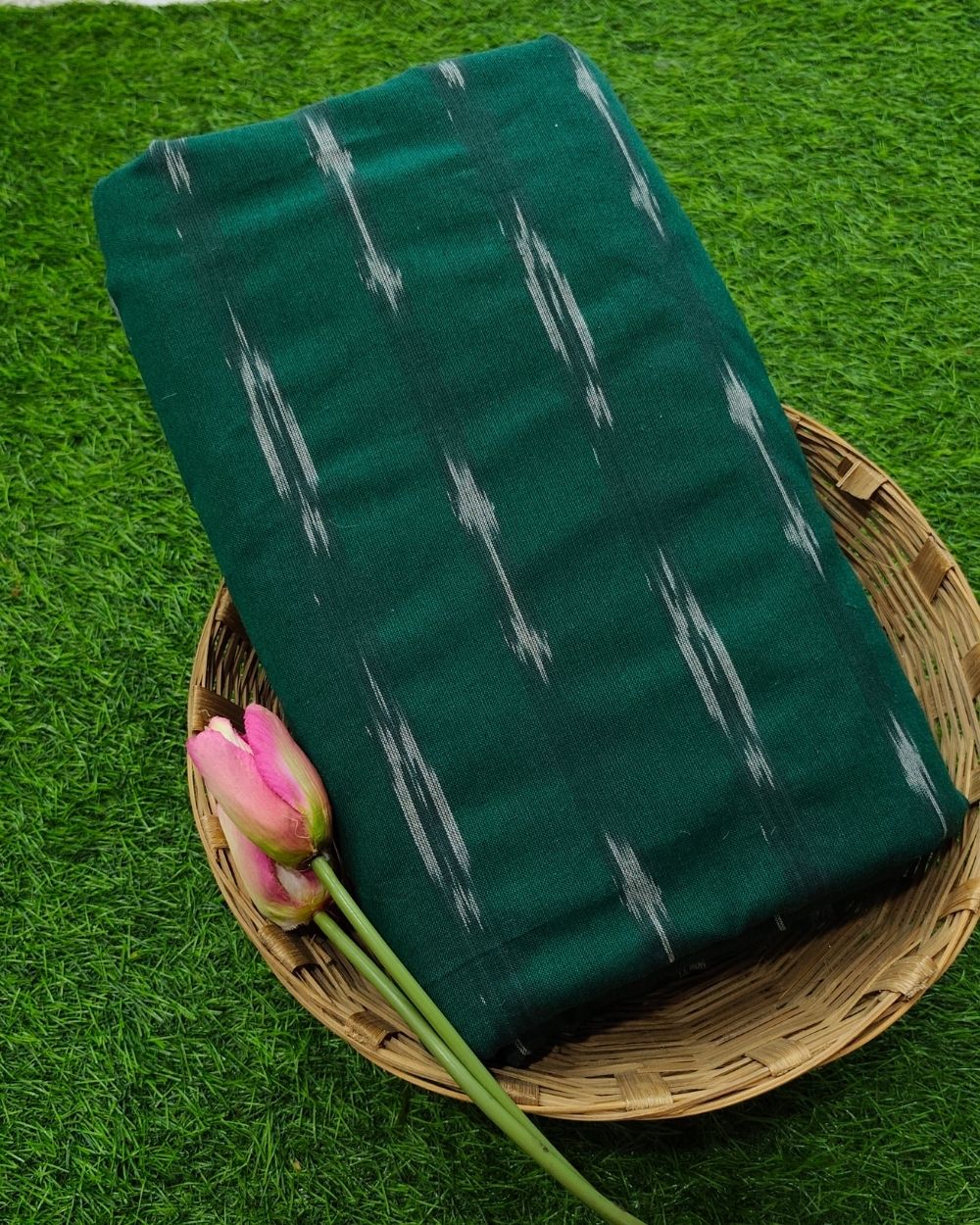 Woven Pure Cotton Ikat Green Colour 42 Inches Width