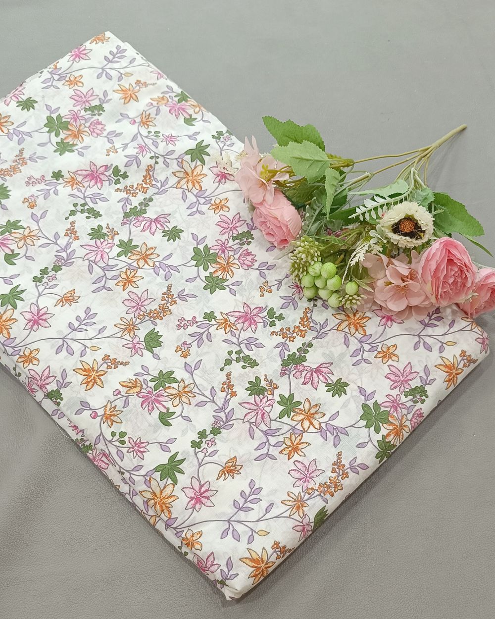 Printed Cambric Cotton Multicolor 42 Inches Width