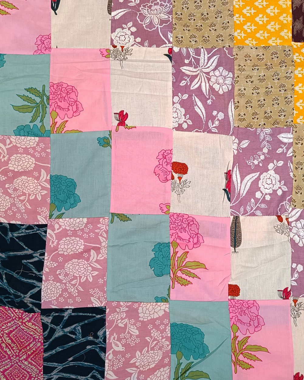 Printed Cotton  Patchwork Quilt Multicolor 42 Inches Width