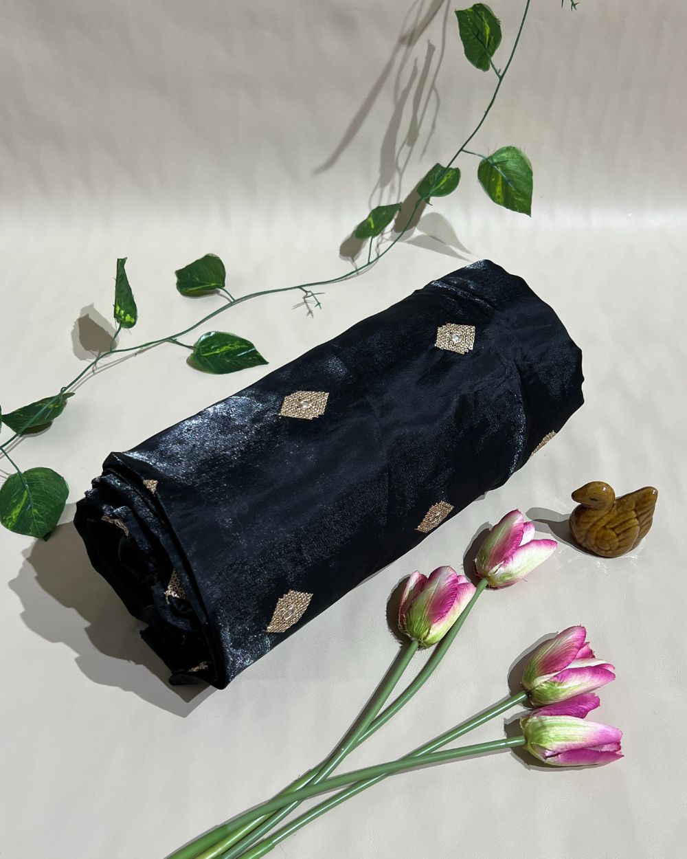 Jimmy Choo Work Black Colour 45 Inches Width