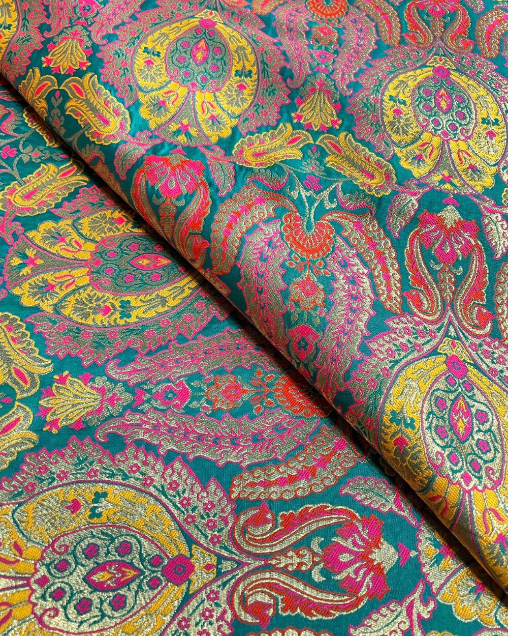 Jacquard Brocade Peacock Green Colour 46 Inches Width