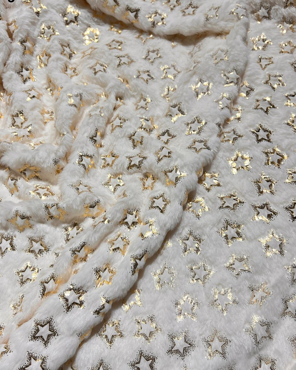 Printed Foil Fur Off White Colour 60 Inches Width