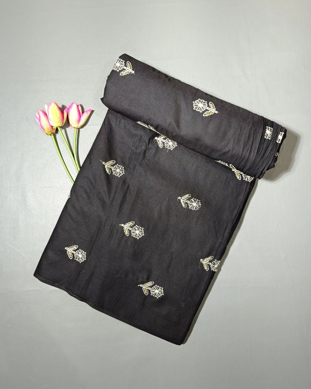 Cambric Cotton with Thread Work Black Colour 40 Inches Width
