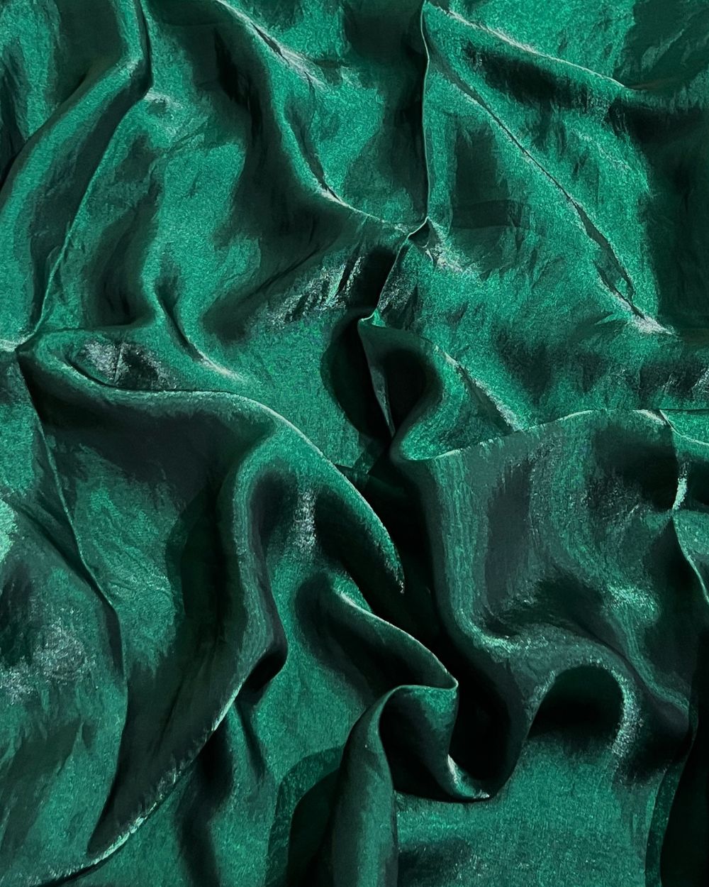 Plain Space Silk (Fendy Satin) Bottle Green Colour 45 Inches Width