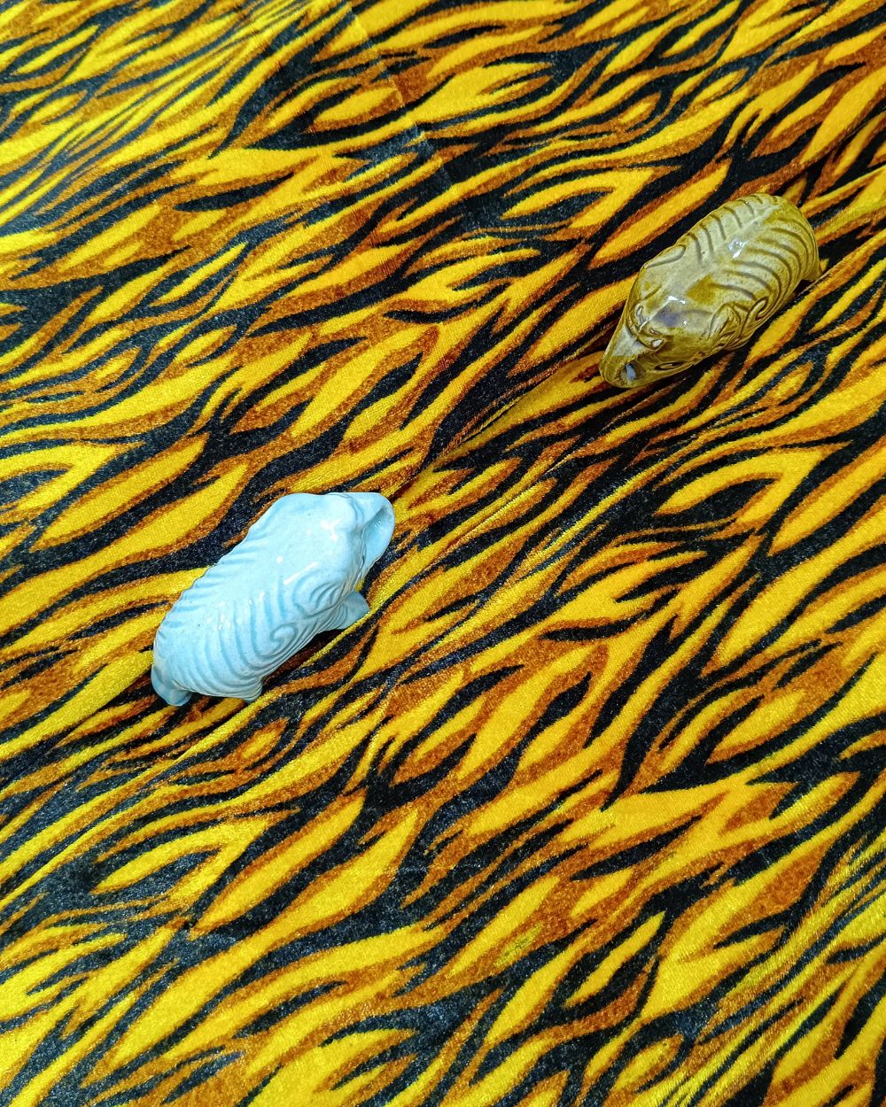Velvet Print Yellow Colour 60 Inches Width
