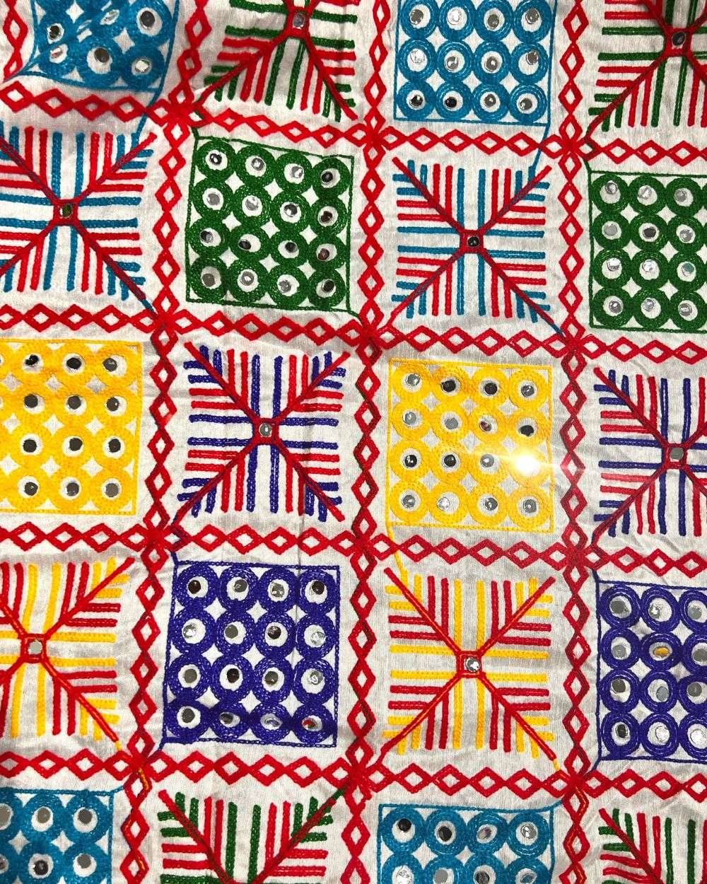 Mulberry Gamthi(Rajasthani) Work White(Multicolor) 45 Inches Width