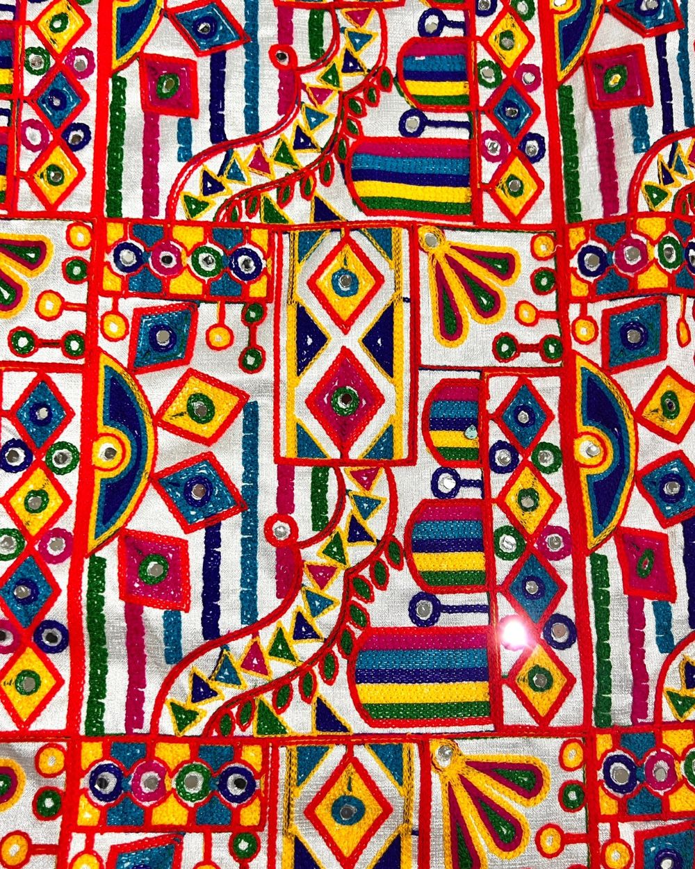 Mulberry Gamthi(Rajasthani) Work White(Multicolor) 45 Inches Width