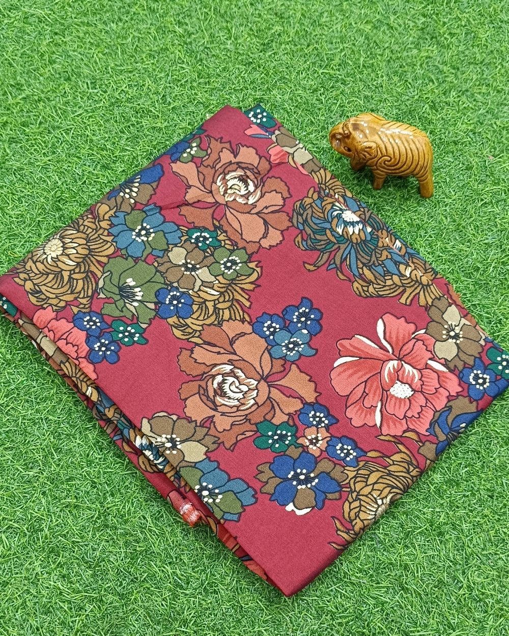 Printed Muslin Unstitched Top (2.50 mtr) & Bottom (2.30 mtr) Set Maroon Colour 42 Inches Width