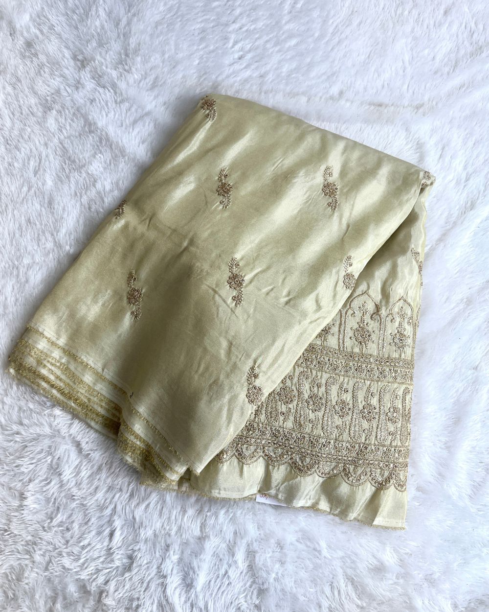 Dyeable Cosmos Border Work Golden Colour 45 Inches Width