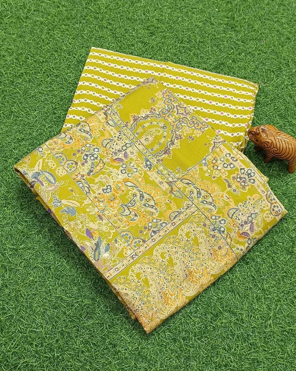 Printed Muslin Unstitched Top (2.40 mtr) & Bottom (2.50 mtr) Set Light Moss Green Colour 42 Inches Width