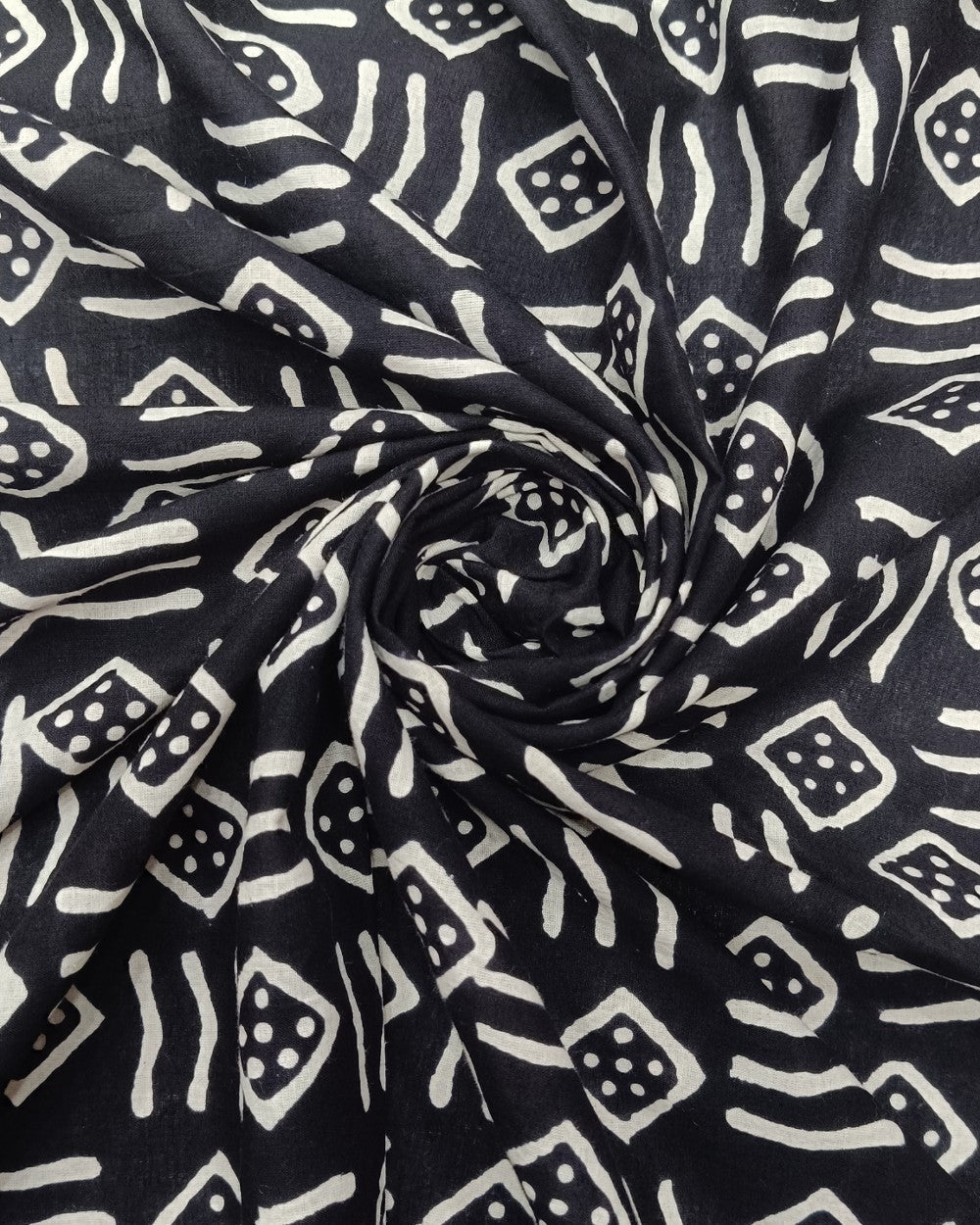 Printed Cotton Cambric Black Colour 44 Inches Width