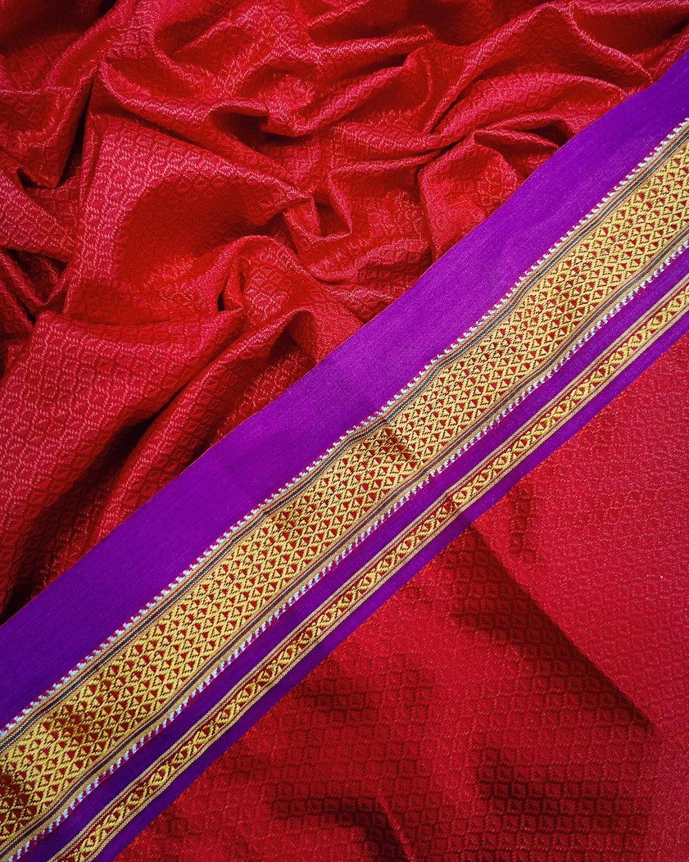 Cotton Khun Red Colour 36 Inches Width