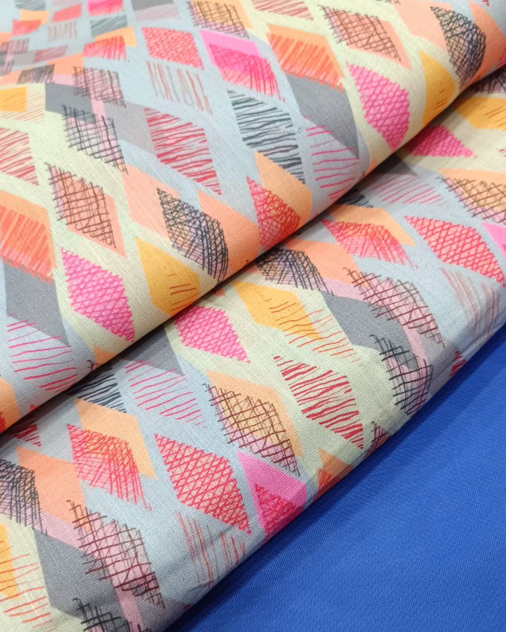Cotton Linen Feel Geometric Print Grey Colour 44 Inches Width