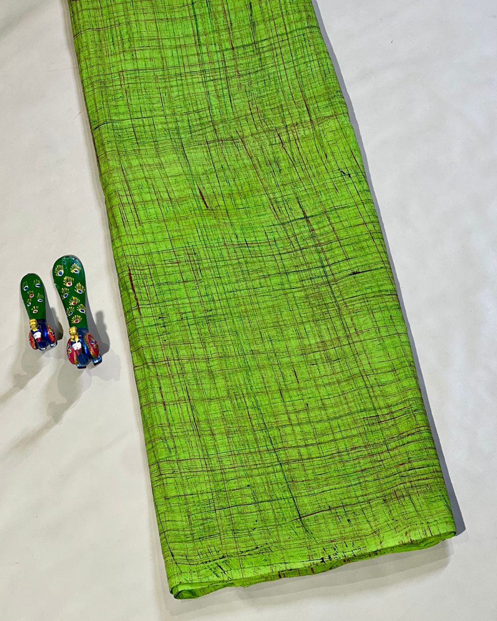 Cotton Brush Batik Plain Lime Green Colour 44 Inches Width