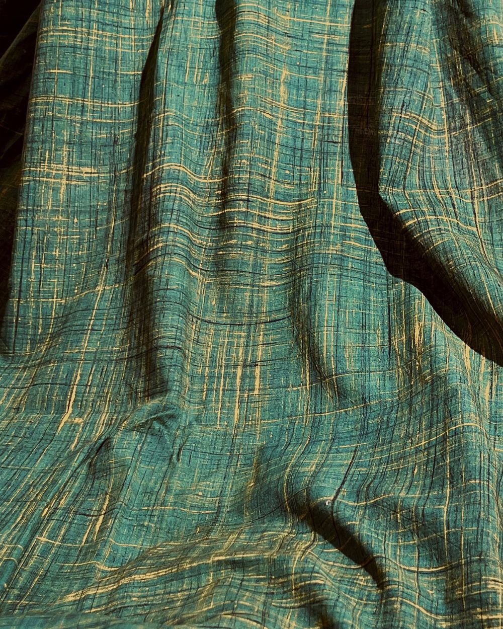 Cotton Brush Batik Plain Green Colour 44 Inches Width