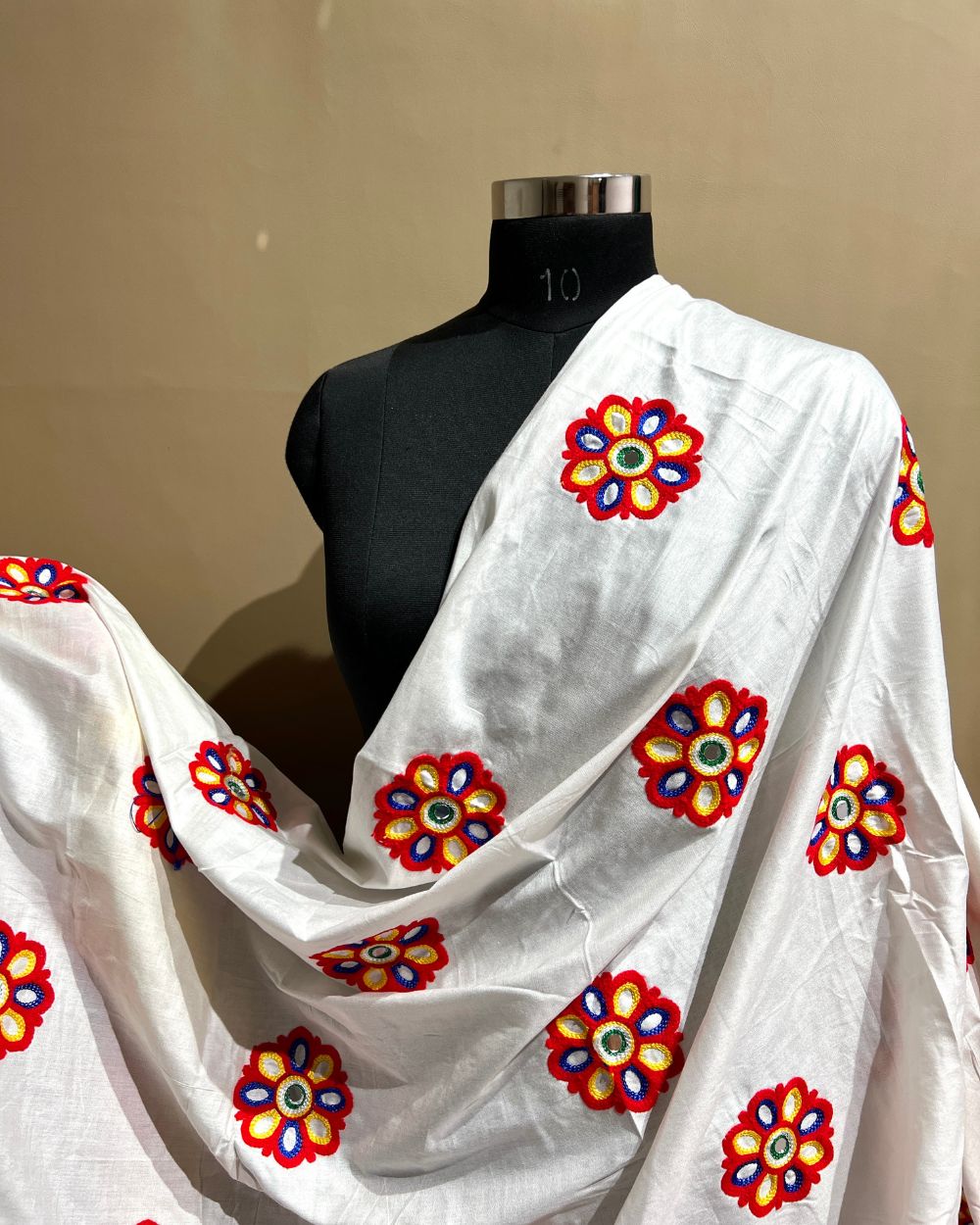 Rayon Gamthi(Rajasthani) Work White (Multicolor) 45 Inches Width