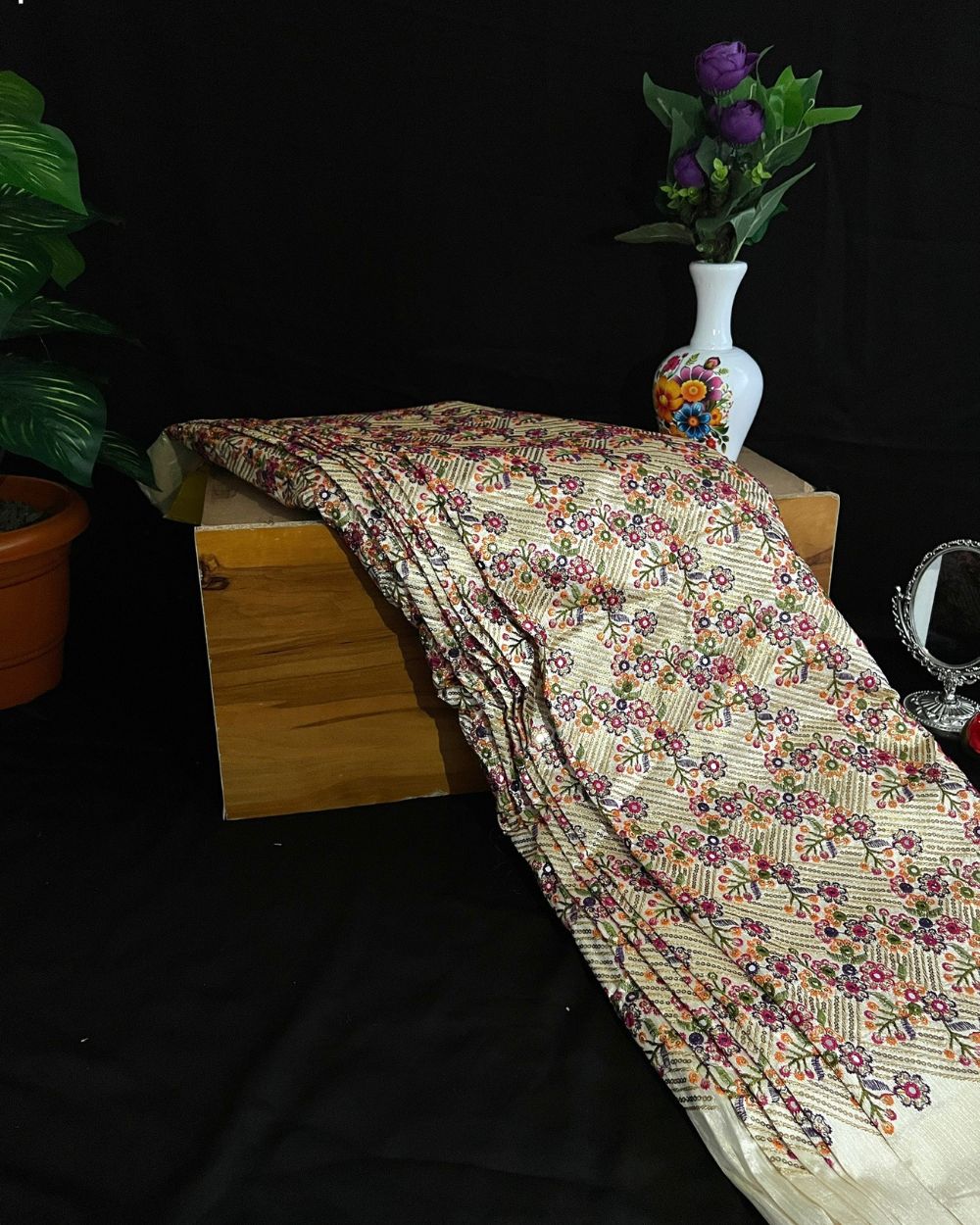 Mulberry Work Pearl White (Multicolor) 44 Inches Width
