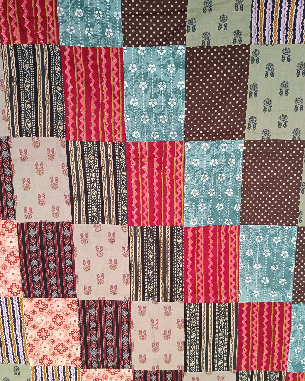 Printed Cotton  Patchwork Quilt Multicolor 42 Inches Width