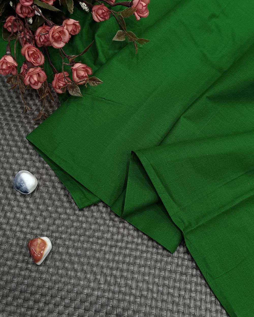 Plain Poplin-Cotton Parrot Green Colour 42 Inches Width