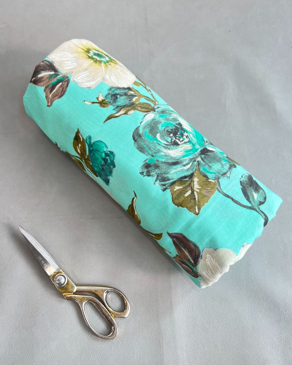 Printed Cotton (Foil) Turquoise Colour 45 Inches Width
