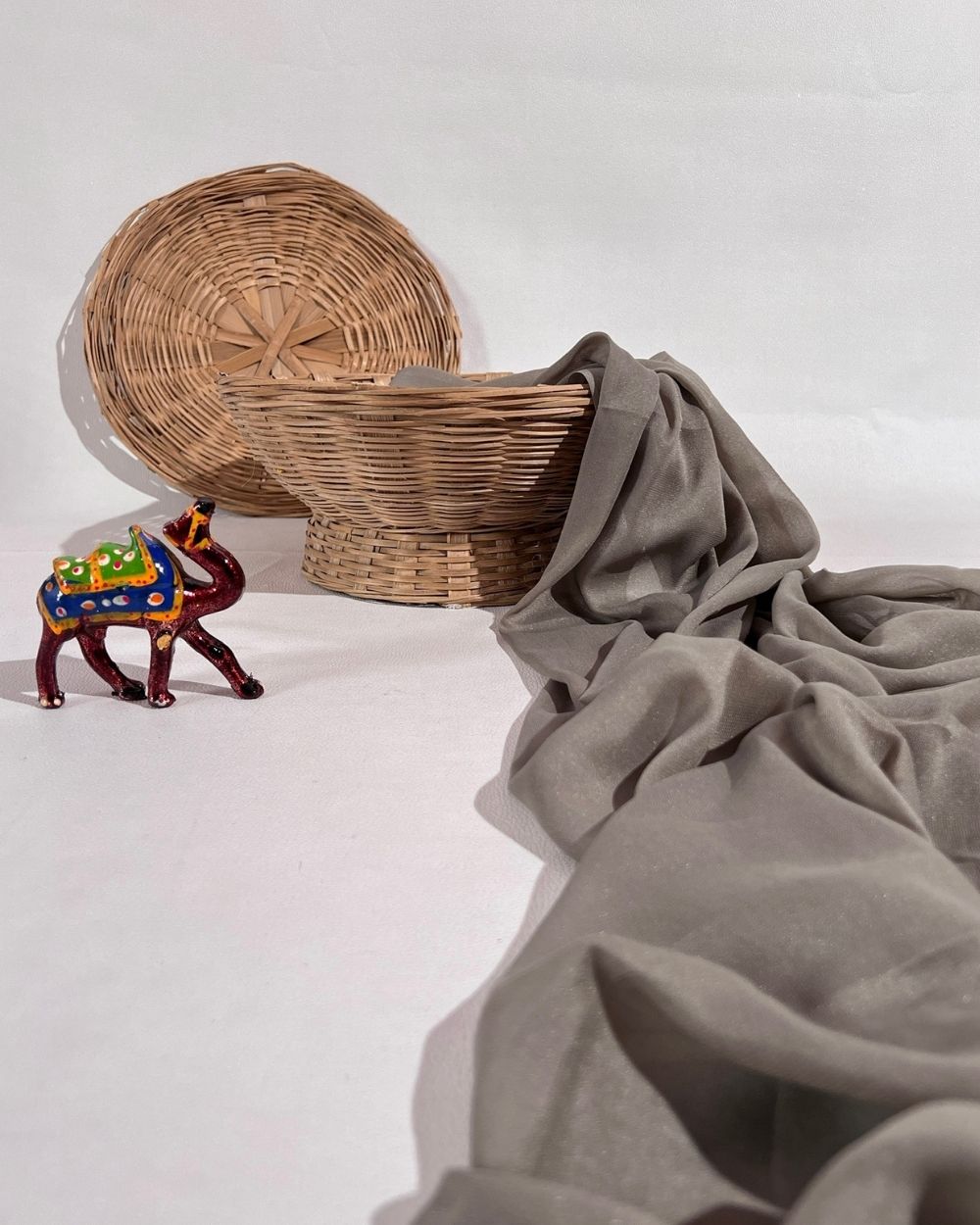 Plain Star Georgette Warm Grey Colour 44 Inches Width